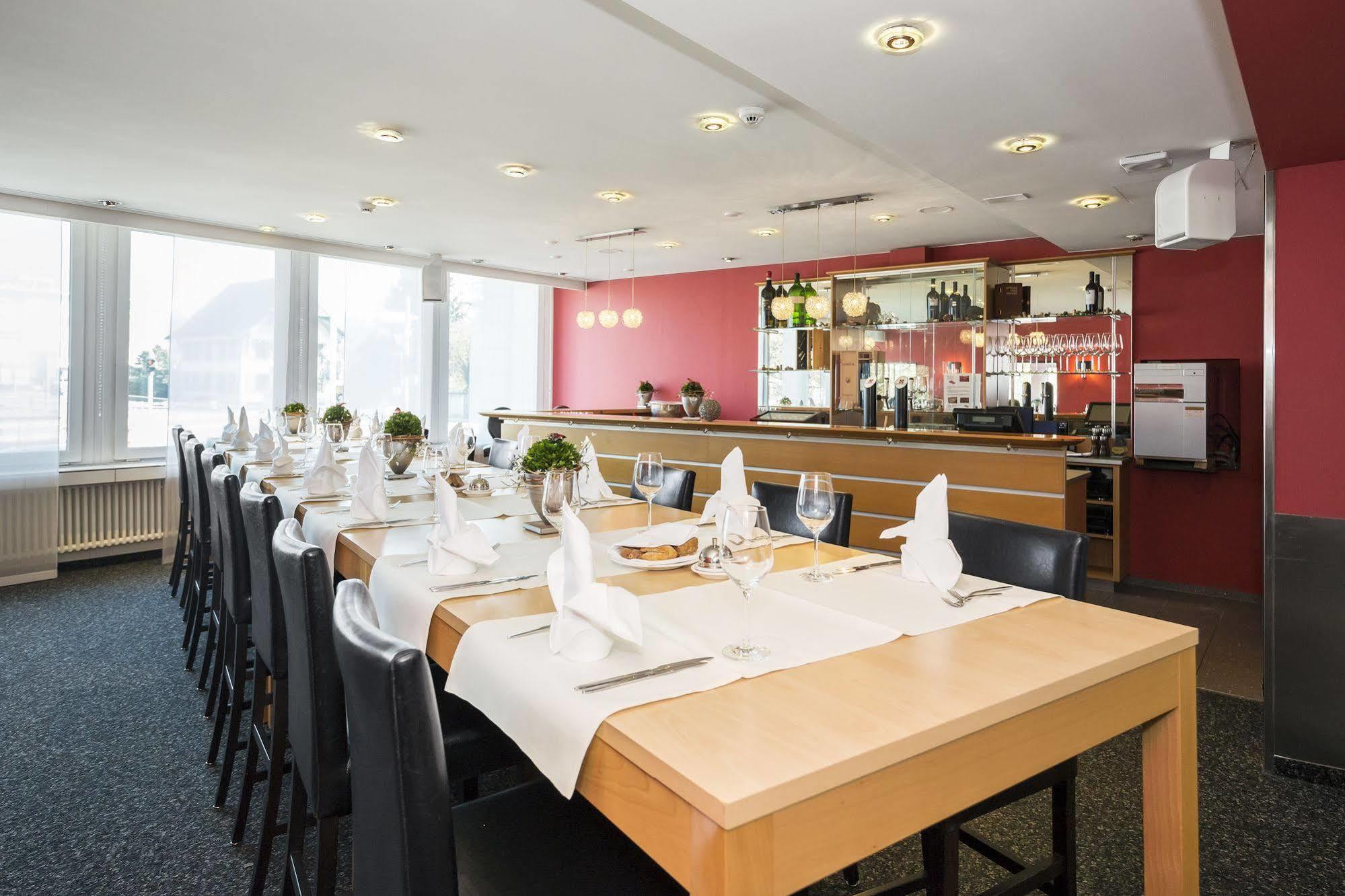 Hotel Baeren Suhr Aarau Bagian luar foto